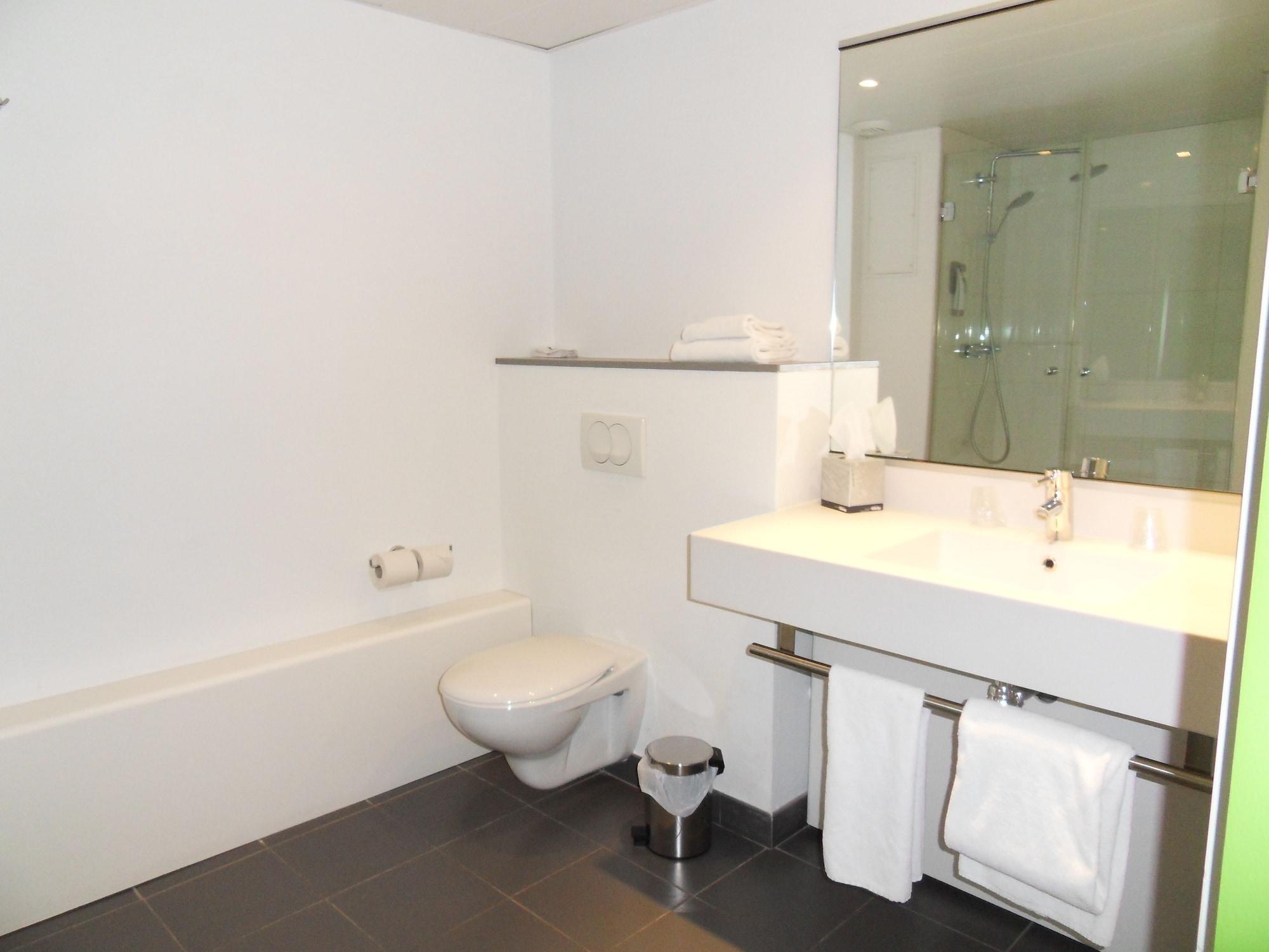 Ibis Styles Grenoble Centre Gare Exterior foto
