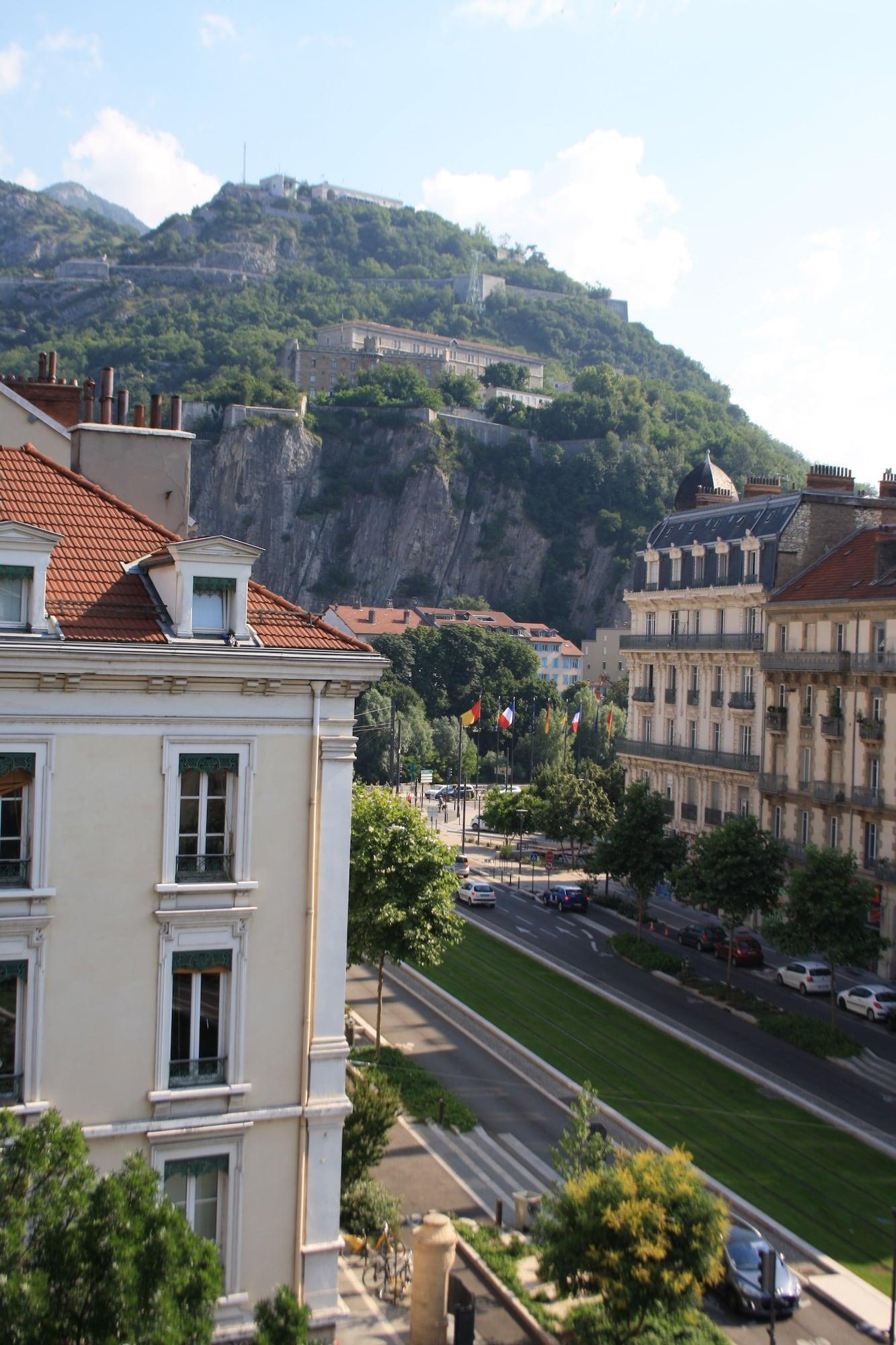 Ibis Styles Grenoble Centre Gare Exterior foto