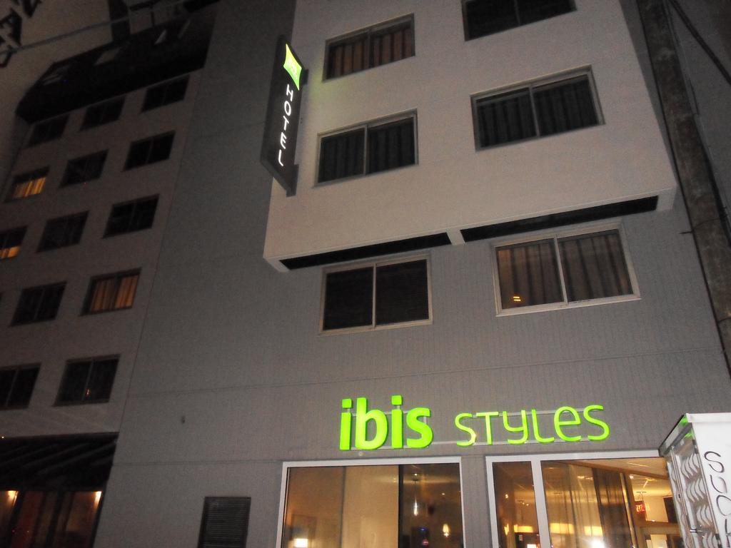 Ibis Styles Grenoble Centre Gare Exterior foto